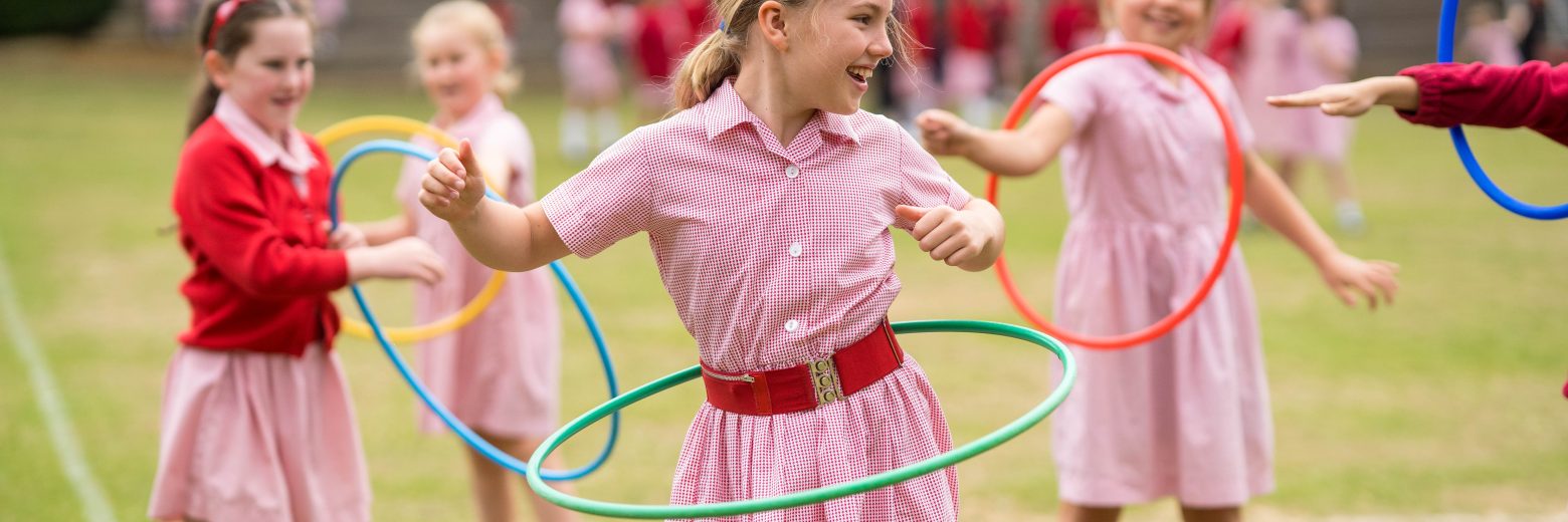 girls with hoola hoops